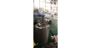 設(shè)備的設(shè)計(jì)，初次使用此攪拌設(shè)備需注意哪些事項(xiàng)呢?